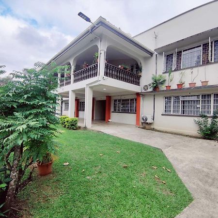 Studio At Berry Road ซุวา ภายนอก รูปภาพ