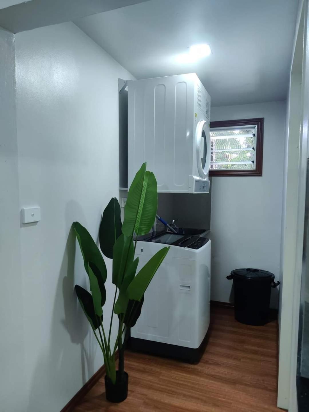Studio At Berry Road ซุวา ภายนอก รูปภาพ